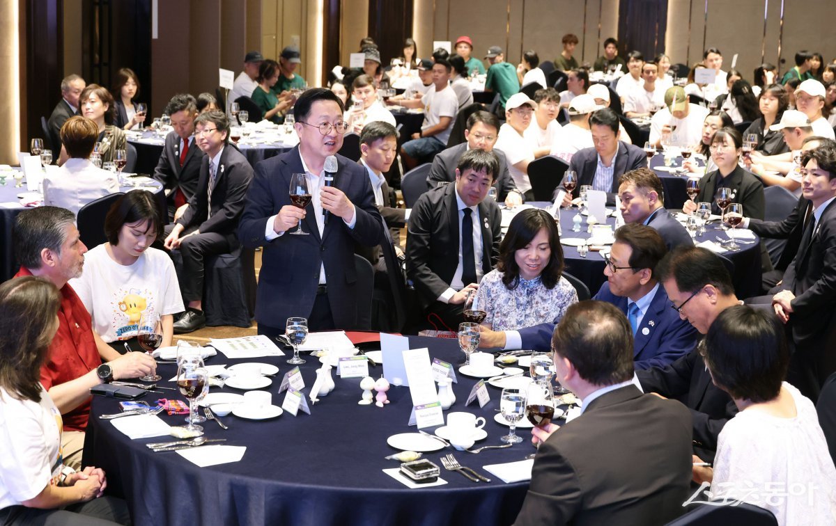 대전시는 2025 대전 0시 축제에 세계 자매·우호도시 대표단과 공연단, 그리고 주한외교사절단이 대거 참석했다. 사진제공|대전시