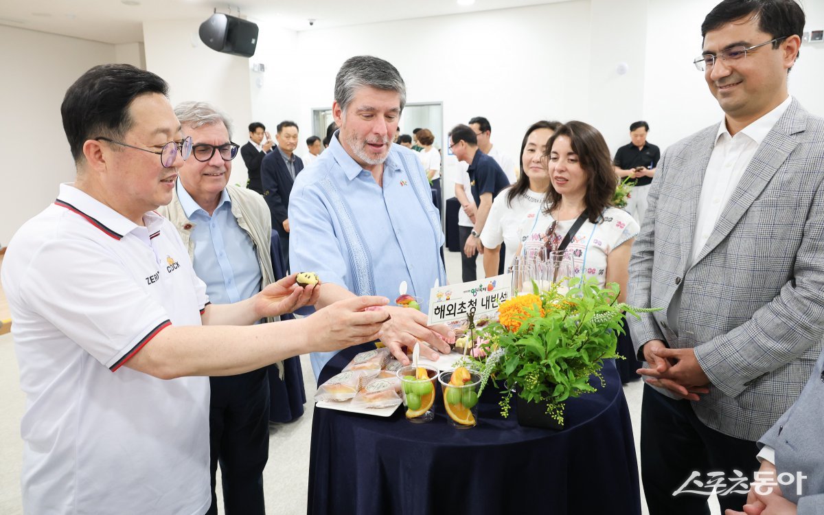 대전시는 2025 대전 0시 축제에 세계 자매·우호도시 대표단과 공연단, 그리고 주한외교사절단이 대거 참석했다. 사진제공|대전시