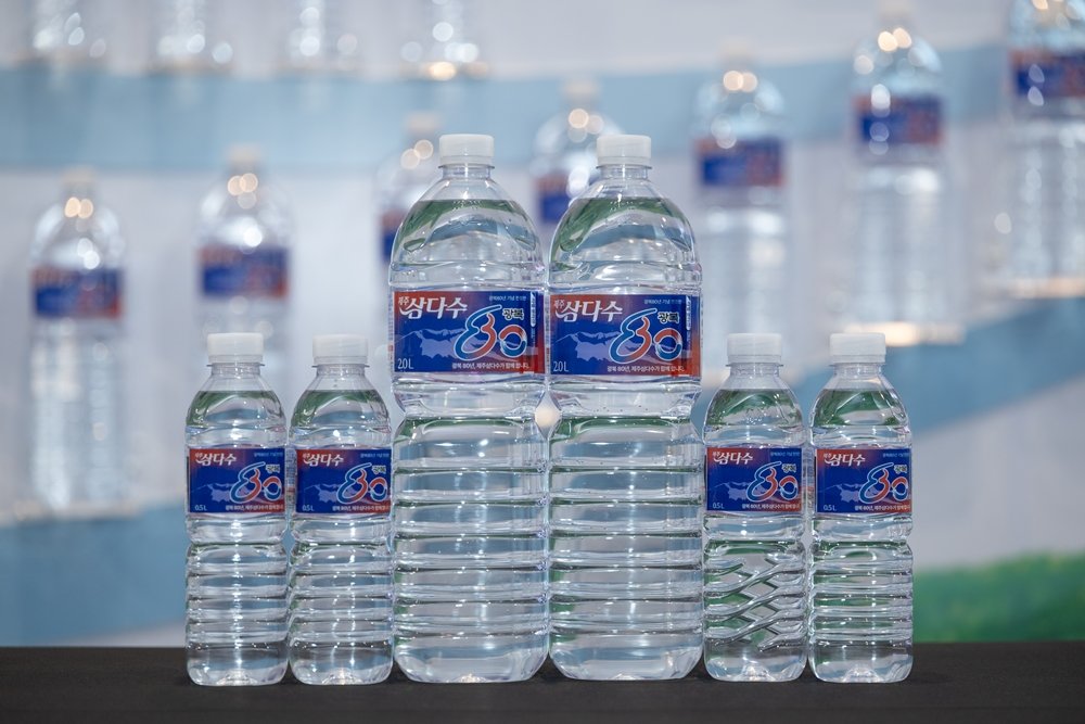 제주삼다수 ‘광복 80년 기념 라벨’. 사진제공|제주개발공사