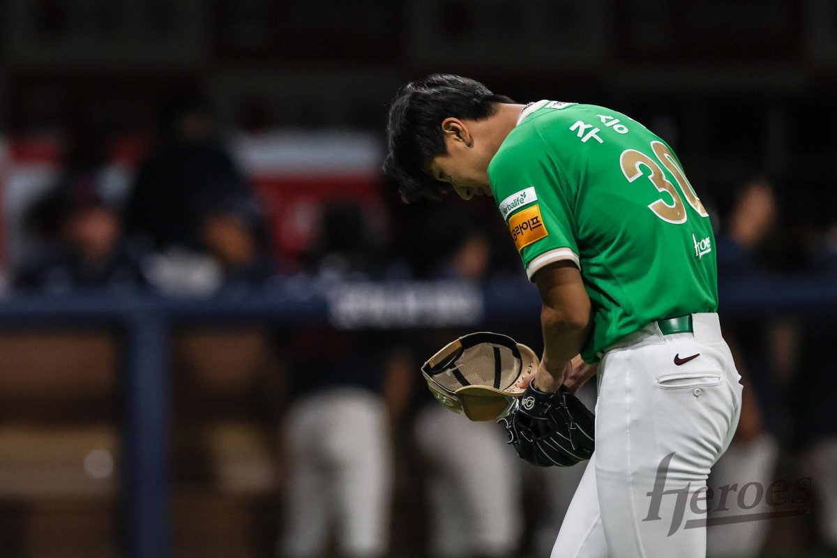 키움 주승우는 10일 고척 두산과 홈경기에서 구원등판했지만, 오른쪽 팔꿈치 불편감을 호소하며 마운드를 내려왔다. 그는 하루 뒤(11일) 병원 검진에 나설 전망이다. 사진제공｜키움 히어로즈