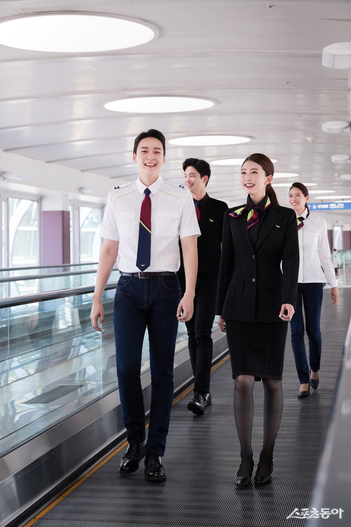 진에어가 2025년 하반기 신입 객실승무원 채용을 실시한다. 사진제공 |진에어