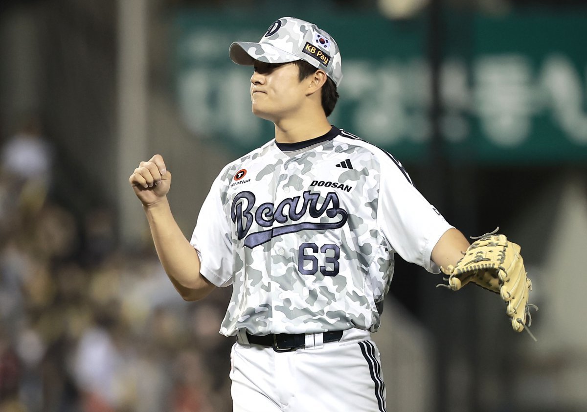 두산 김택연은 올해 생애 첫 20세이브를 기록했지만, 블론세이브도 리그에서 가장 많은 7번을 저질렀다.|뉴시스