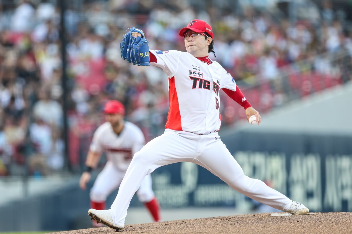 KIA 양현종은 전반기 부진을 이겨내고 후반기 3경기에서 평균자책점 0.52로 호투를 이어가고 있다. 사진제공|KIA 타이거즈