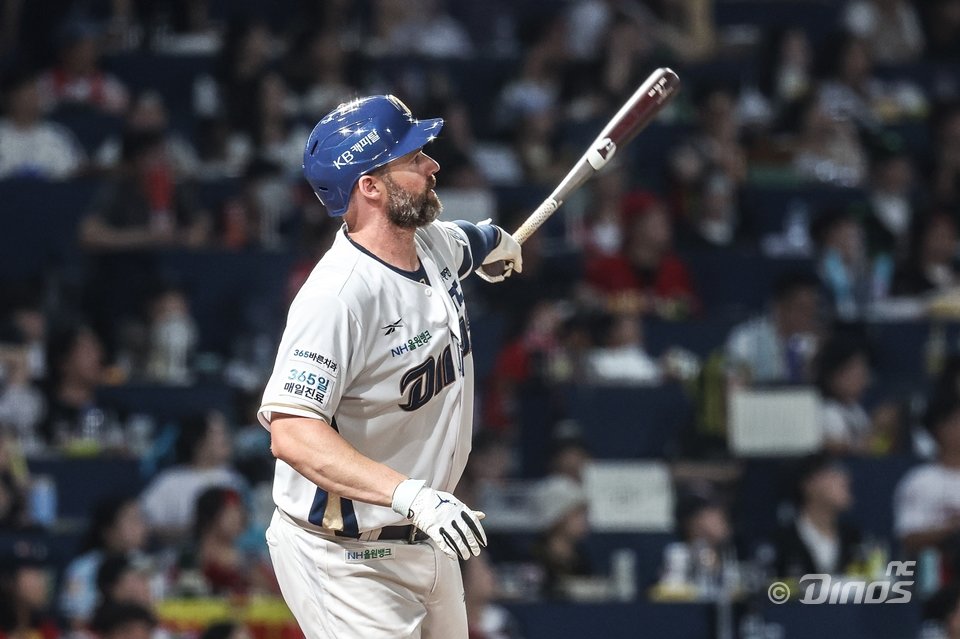 NC 데이비슨은 갈비뼈 부상에서 돌아와 8월 치른 8경기에서 홈런 5개를 터트리며 치열한 순위 싸움에 보탬이 되고 있다. 사진제공｜NC 다이노스