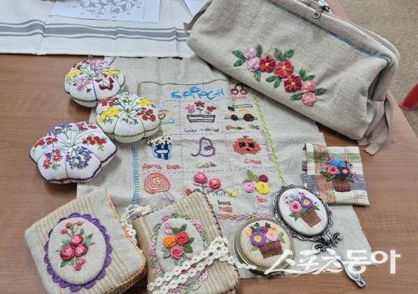 청도군 공공시설사업소는하반기 여성회관 프로그램 수강생을 모집한다(작품). 사진제공 ㅣ 청도군