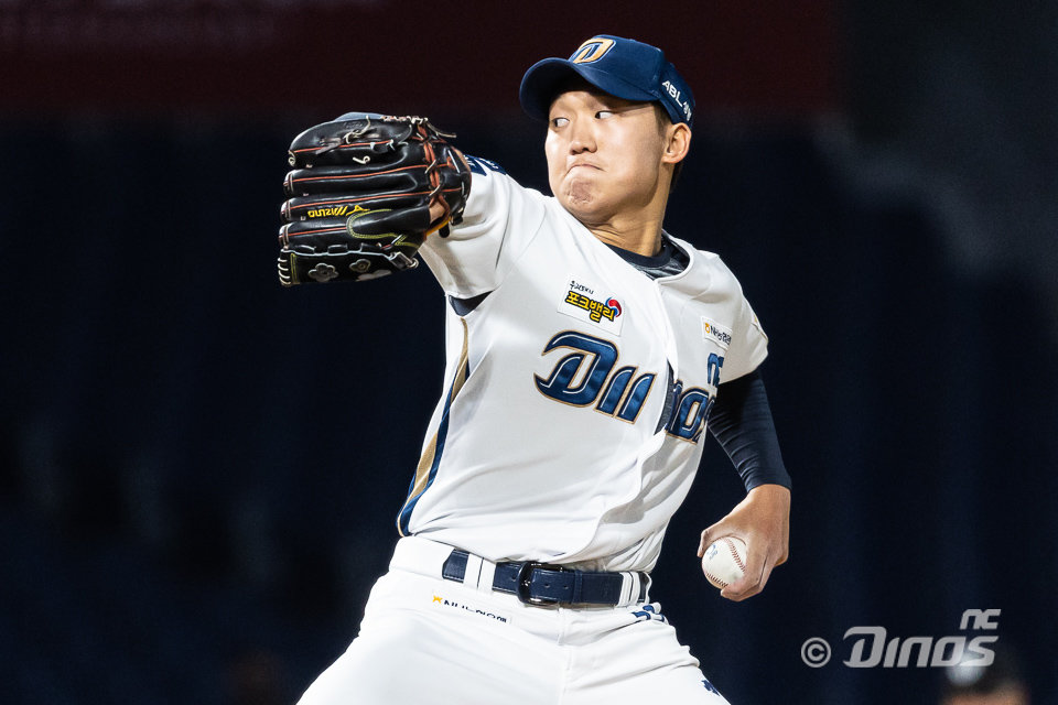 NC 구창모는 지난달 17일 전역한 뒤 아직 실전 등판에 나서지 못하고 있다. 이호준 NC 감독은 12일 잠실 두산전에 앞서 “아직 포기하지 않았다. 구창모는 올해 분명히 경기에 나올 것”이라고 믿음을 나타냈다. 사진제공|NC 다이노스
