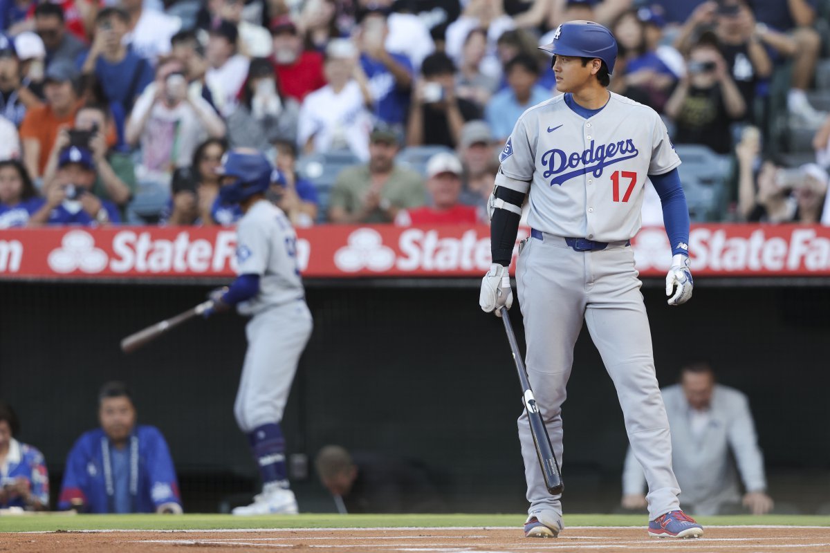 다저스 오타니는 12일(한국시간) 에인절스와 원정경기에서 시즌 42호 홈런을 터트렸다. 그는 이 홈런을 NL 홈런 선두로 올라섰다. LA(미 캘리포니아주)|AP뉴시스