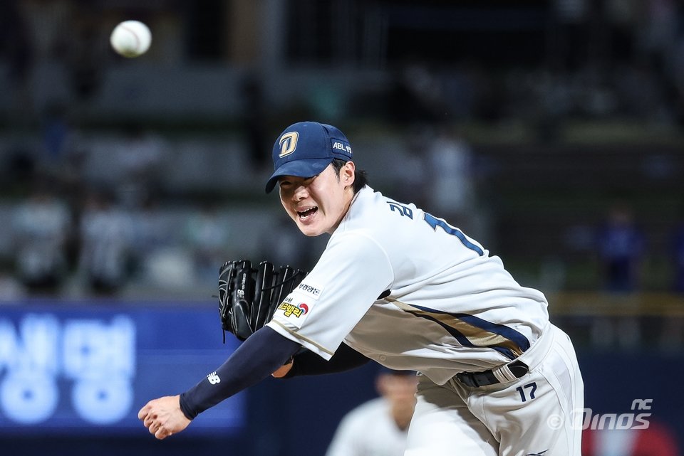 NC 김영규는 8일 창원 KIA전에서 올 시즌 10홀드를 달성했다. 지난해부터 그를 괴롭혔던 왼쪽 팔꿈치 부상과 싸우면서도 4년 연속 10홀드라는 값진 기록을 거뒀다. 사진제공|NC 다이노스
