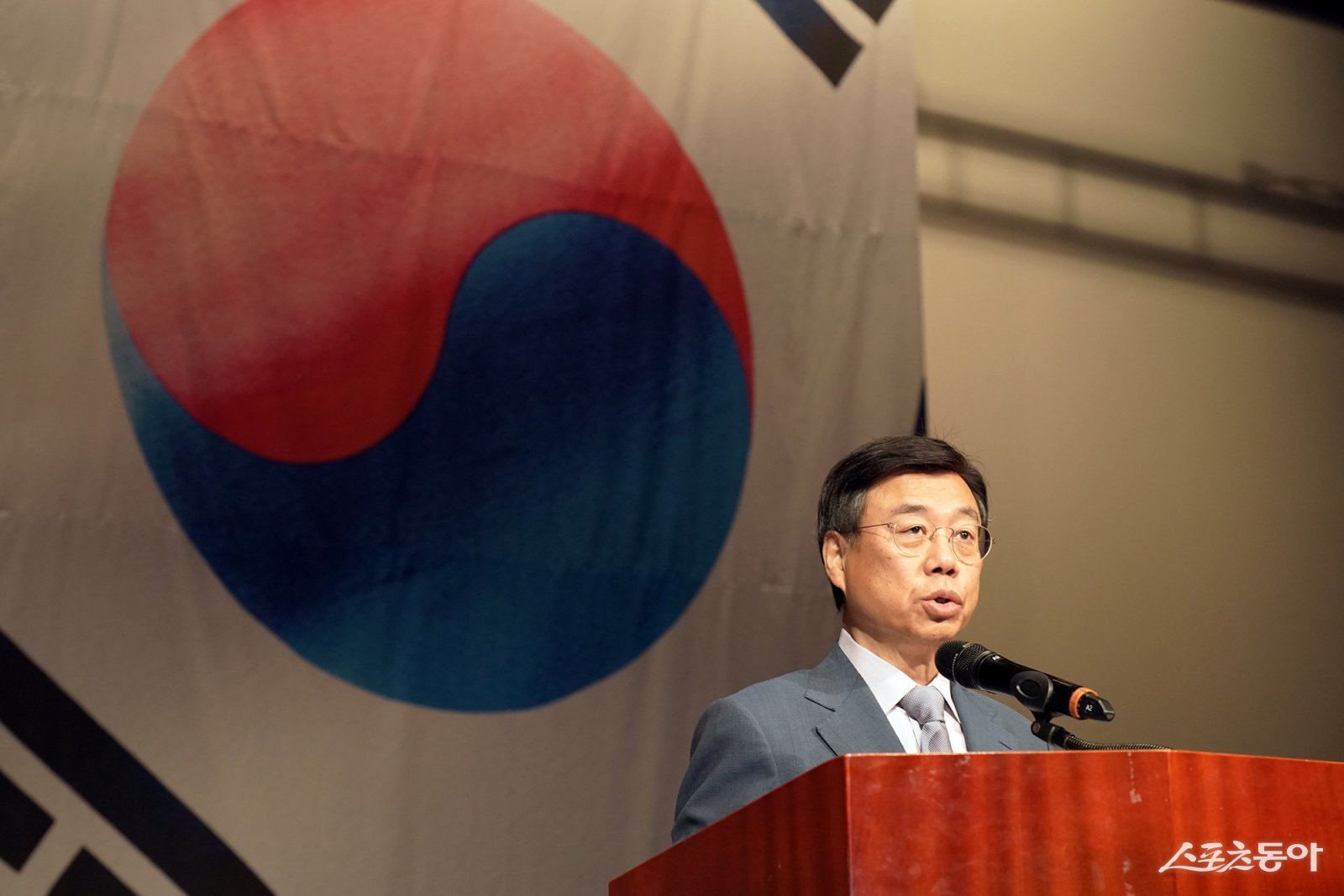 신상진 성남시장은 15일 성남시청 온누리에서 열린 ‘제80회 광복절 기념식’에서 기념사를 하고 있다. 사진제공ㅣ성남시