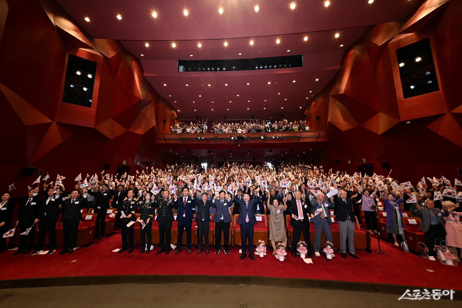 구리시는 15일 제80주년 광복절을 맞이하여 구리아트홀에서 ‘제80주년 광복절 경축식’을 하고 있다. 사진제공ㅣ구리시 