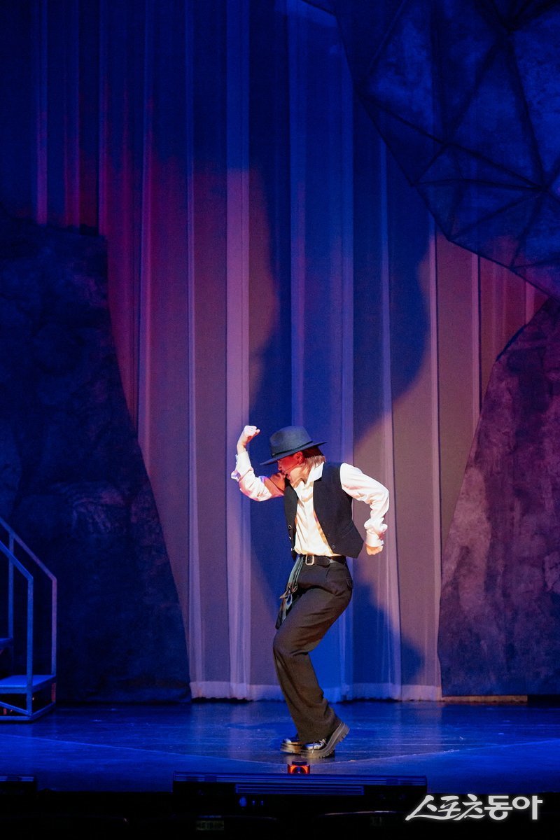 ‘디에로 리베라’로 춤을 선보이는 아이키 사진제공 | EMK뮤지컬컴퍼니