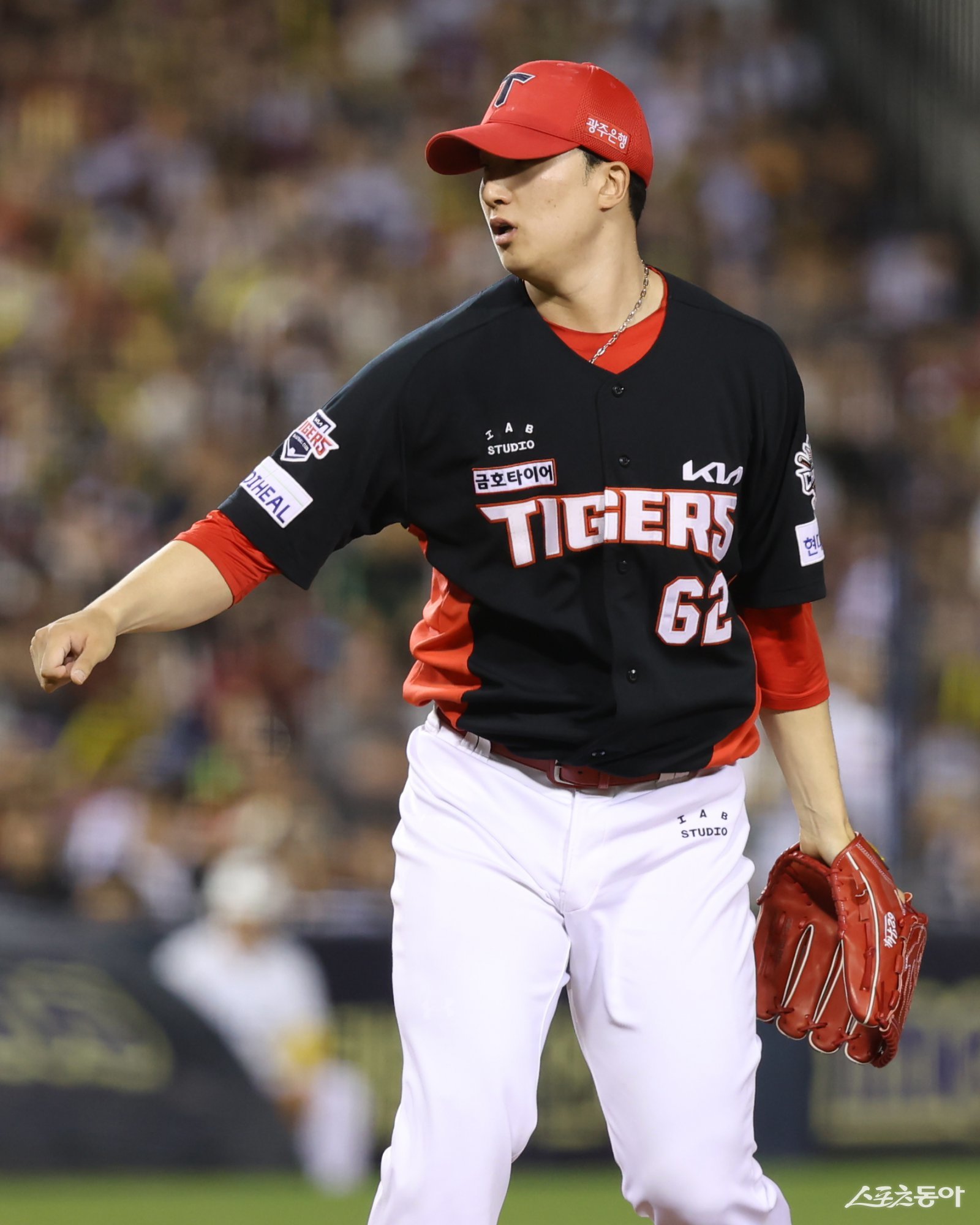 KIA 마무리 정해영이 16일 잠실구장에서 열린 두산과 원정경기 9회말 구원등판해 투구를 준비하고 있다. 사진제공|KIA 타이거즈