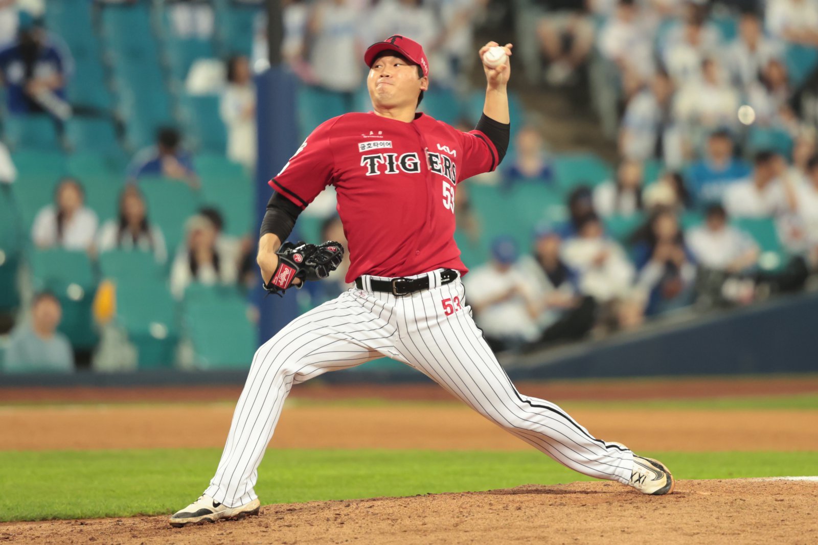 KIA 김기훈은 8월 등판한 4경기에서 좋은 투구를 선보이며 안정감을 찾아가고 있다. 그는 왼손투수가 부족한 투수진에 큰 힘이 되주리라 많은 기대를 받고 있다. 사진제공|KIA 타이거즈