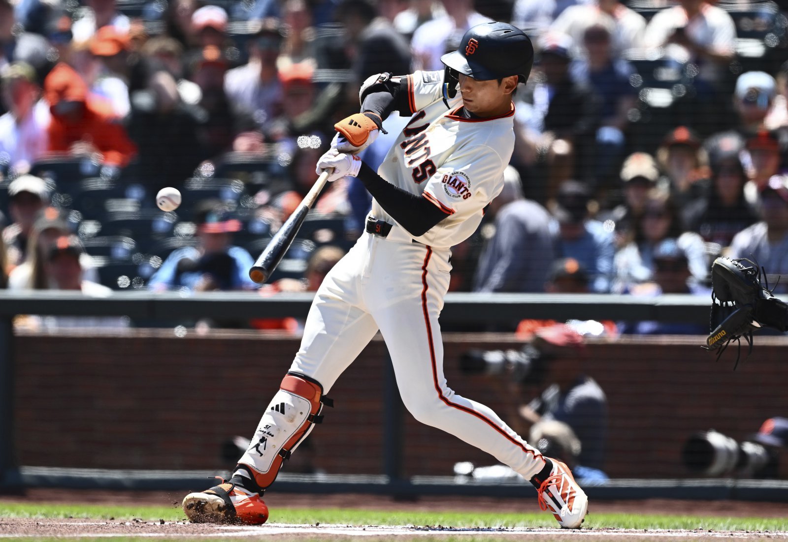 샌프란시스코 이정후가 18일(한국시간) 오라클파크에서 열린 탬파베이전 1회말 우익수 방면으로 총알 같은 2루타를 날리고 있다. 샌프란시스코(미 캘리포니아주)｜AP뉴시스
