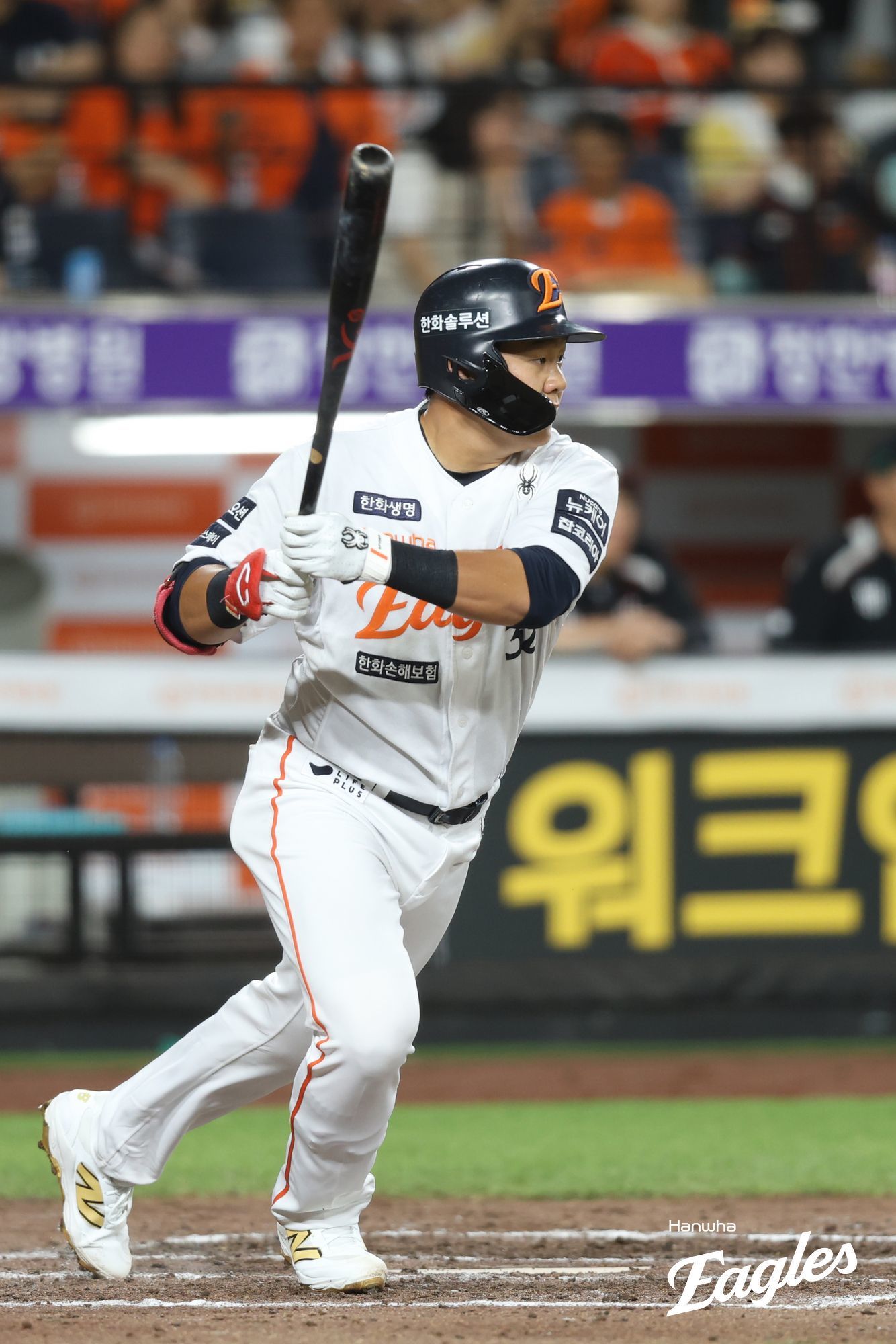 한화 장규현이 지난 6월 5일 대전 KT전에서 안타를 때린 뒤 타구를 바라보고 있다. 장규현은 올해 1군에서는 1경기 출전에 그쳤지만, 퓨처스리그(2군)에선 71경기에 나서 타율 0.386, 장타율 0.538, 출루율 0.488 등의 성적을 올렸다. 타격 3개 부문에서 북부리그 1위를 달리고 있다. 사진제공|한화 이글스