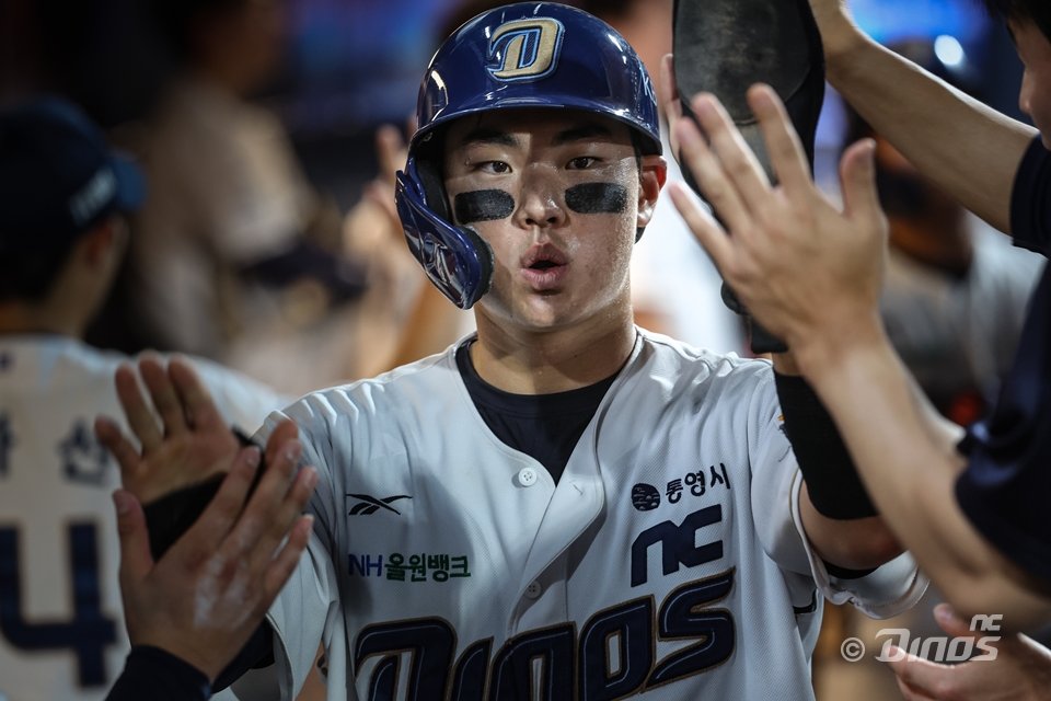 NC 김주원은 올해 전 경기에 출전하며 공격과 주루에서 커리어하이를 쓰고 있다. 지칠 법하지만, 지치지 않고 활약상을 이어가고 있다. 사진제공｜NC 다이노스