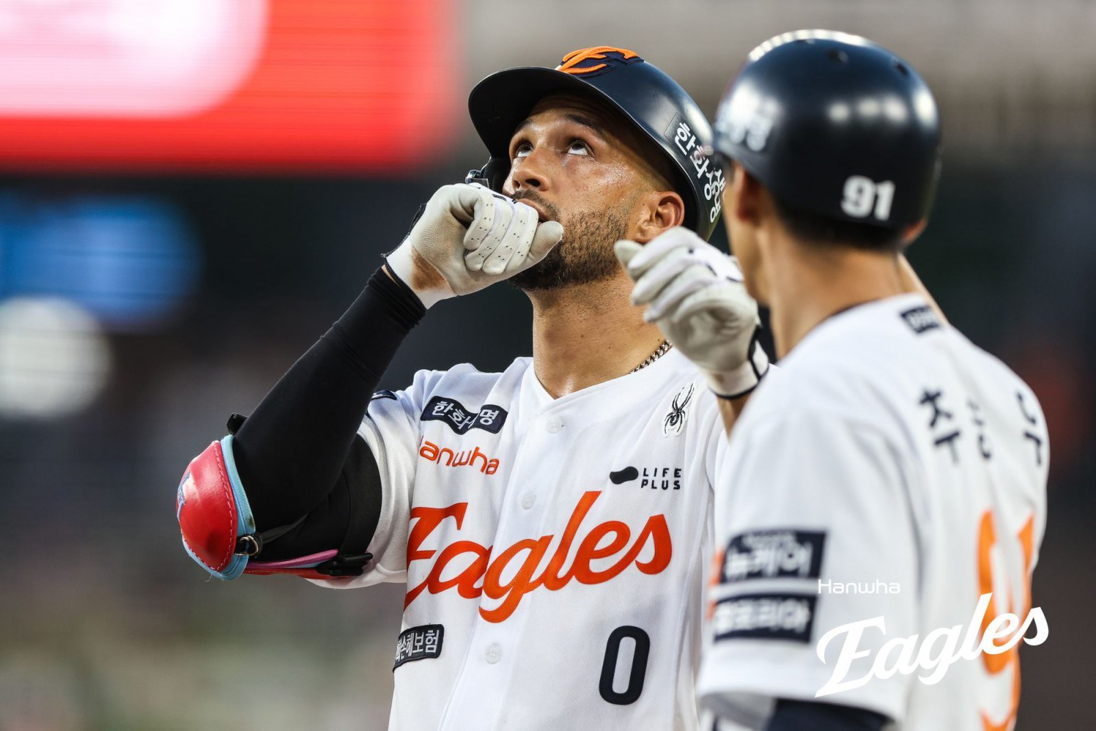 한화 이글스 루이스 리베라토(왼쪽)가 19일 대전 두산전에서 8호 홈런을 쳐냈다. 사진제공|한화 이글스
