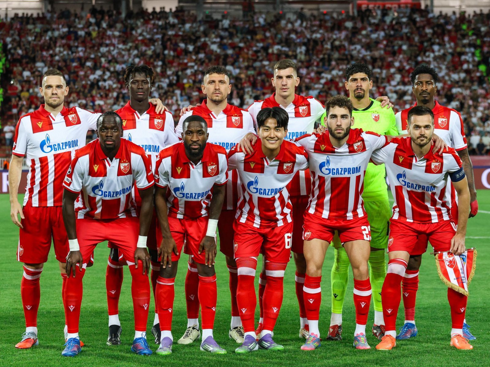 즈베즈다 설영우가 20일(한국시간) 베오그라드 라이코 미티치 스타디움에서 열린 파포스와 2025-2026시즌 UCL 플레이오프(PO) 1차전 홈경기에서 풀타임을 소화했지만, 1-2 패배를 막지 못했다. 사진출처｜츠르베나 즈베즈다 페이스북