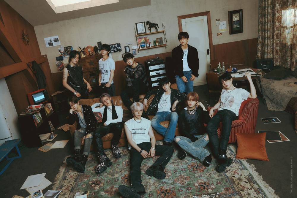 트레저가 미니 3집 [LOVE PULSE] 마지막 단체 비주얼을 공개하며 컴백 열기를 고조시켰다. 타이틀곡 ‘PARADISE’를 포함한 새 앨범은 다음달 1일 발매되며, 10월 서울 콘서트를 시작으로 글로벌 투어도 이어갈 예정이다. 사진제공|YG엔터테인먼트