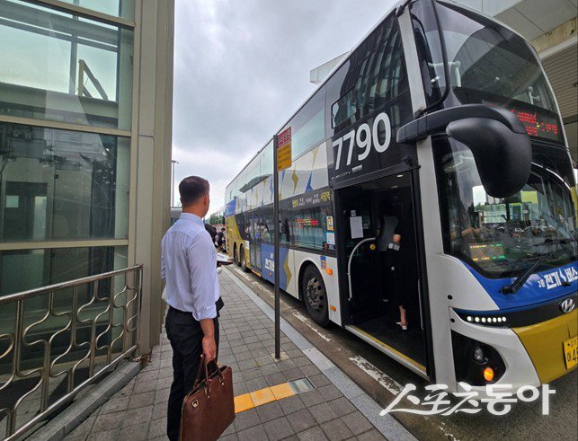 2층 버스 전경. 사진제공ㅣ경기도북부청