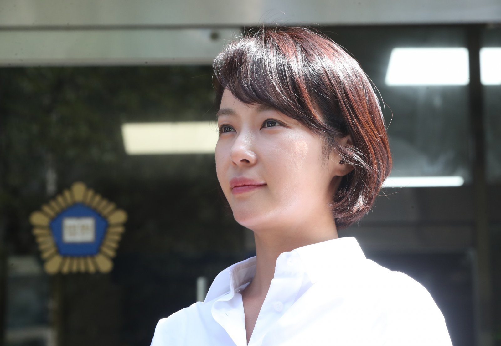 법원 나서는 배우 황정음. 사진=뉴스1