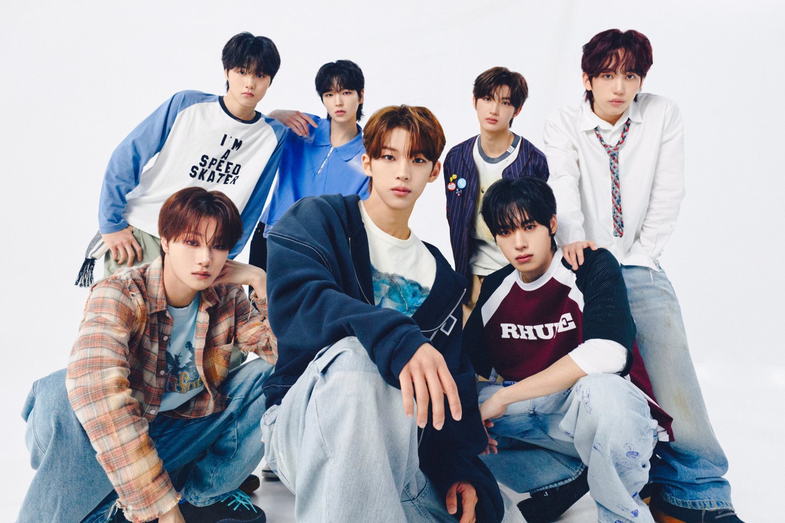 ‘찐 슈퍼 신예’임을 인증하는 30만 허들을 가뿐히 넘었다. 트리플에스 남동생 그룹로도 화제를 모았던 아이덴티티의 첫 유닛 ‘유네버멧’이 초동 33만을 돌파해 화제를 모으고 있다. 사진제공|모드하우스