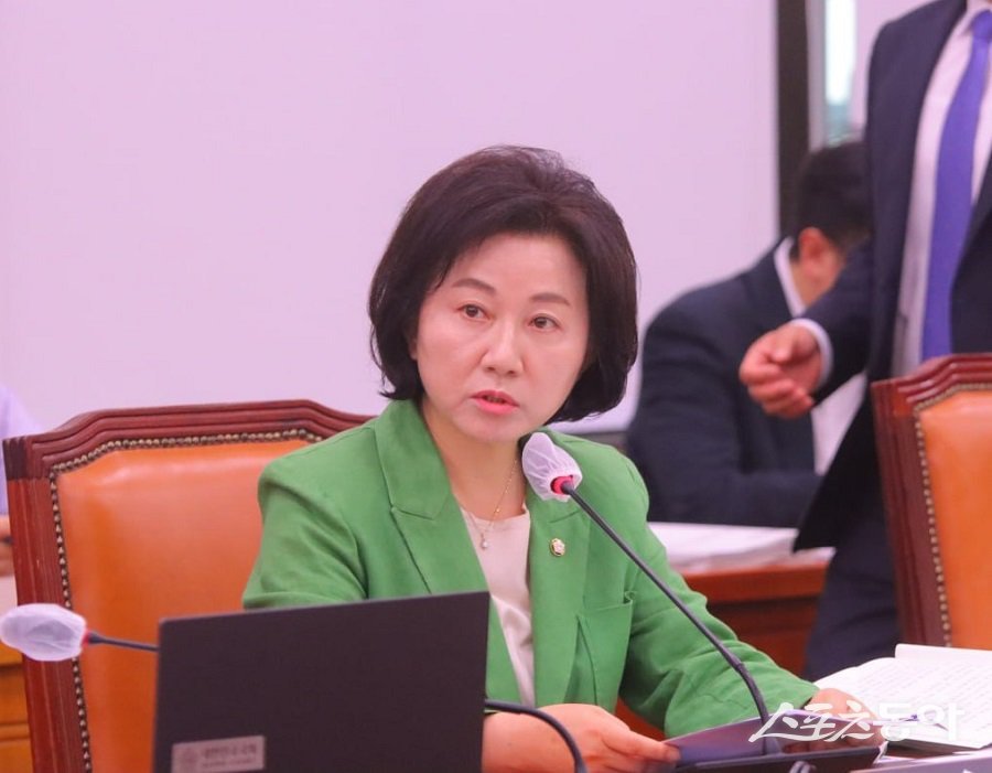 경기 화성시(갑) 송옥주 국회의원(더불어민주당·농림축산식품해양수산위원회)은 지난 21일 비봉지구 단설유치원 신설사업이 경기도교육재정투자심사를 통과했다며 환영의 뜻을 밝혔다(송옥주 의원). 사진제공|송옥주 국회의원