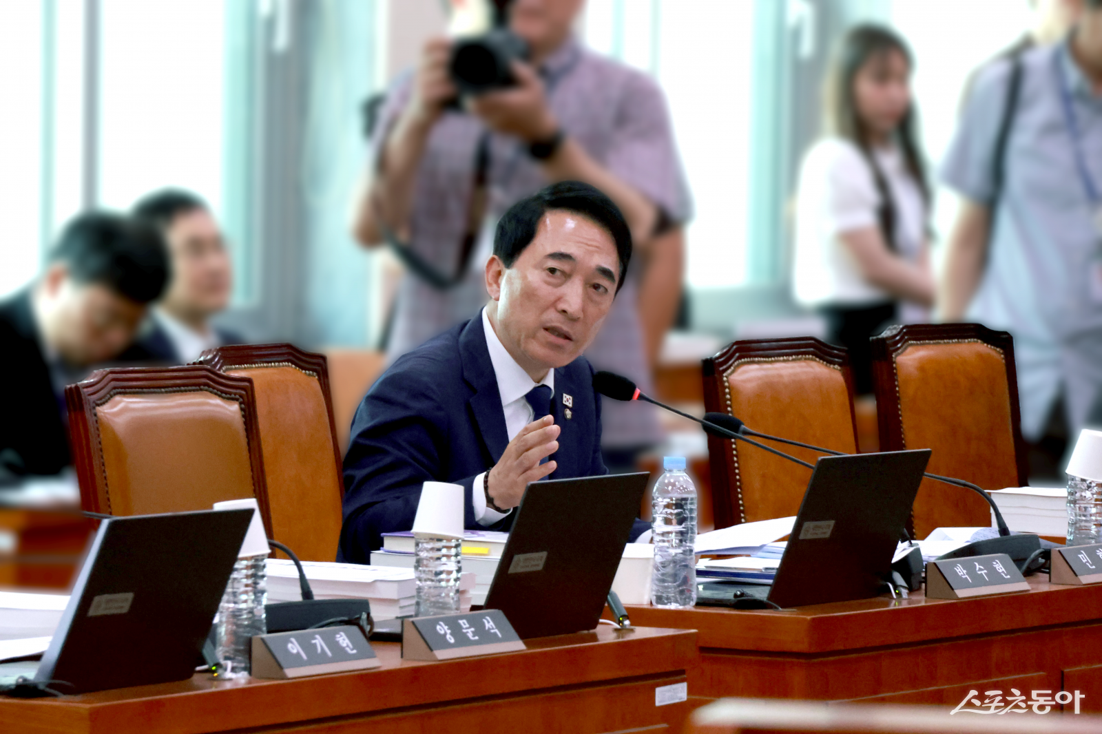 박수현 의원(더불어민주당·충남 공주·부여·청양)이 농촌 물관리 사업 국비 확보에 연이은 성과를 내고 있다(질의 모습). 사진제공｜박수현 의원