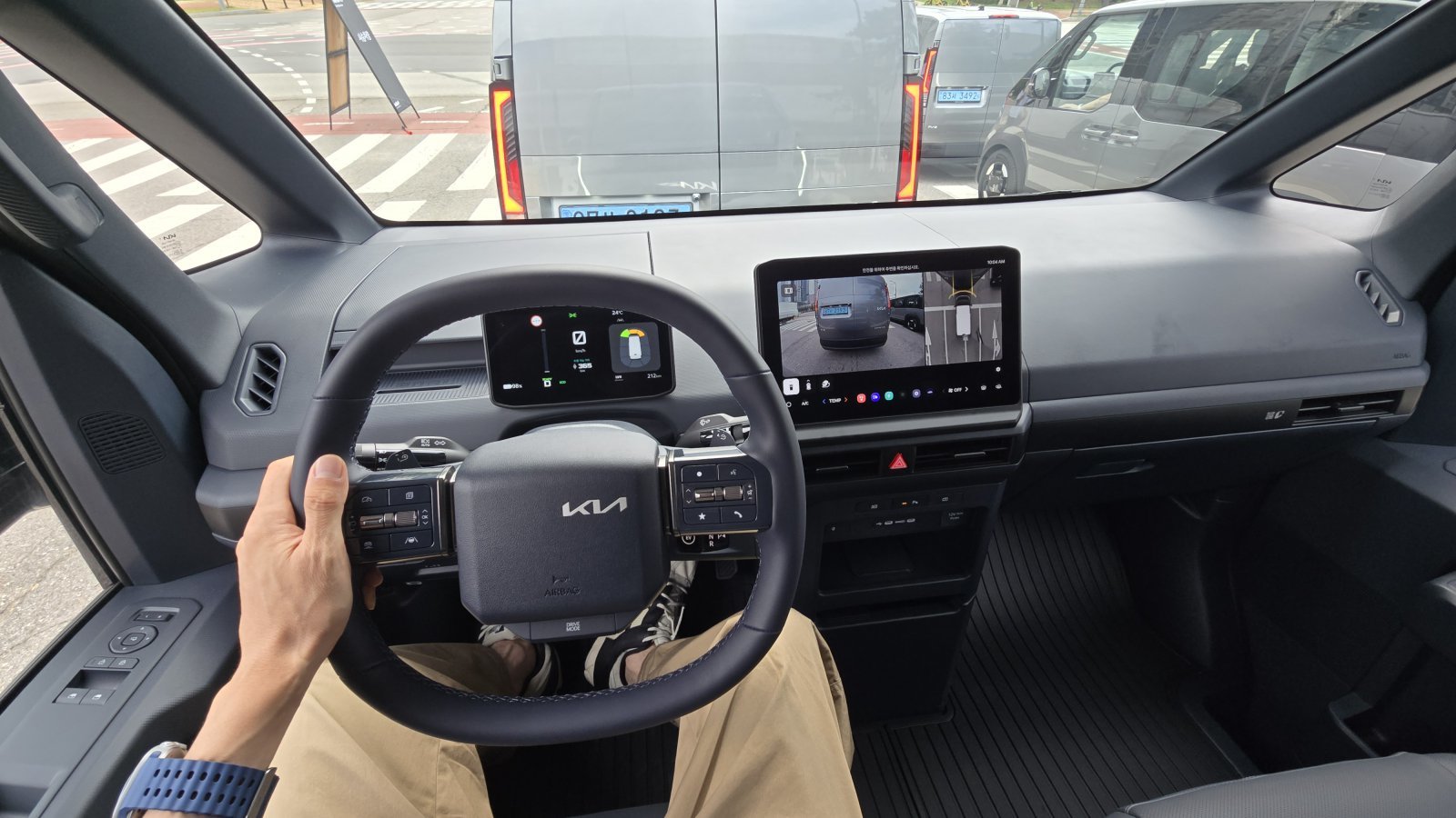 기아 PV4 카고 모델 인테리어. 원성열 기자 sereno@donga.com