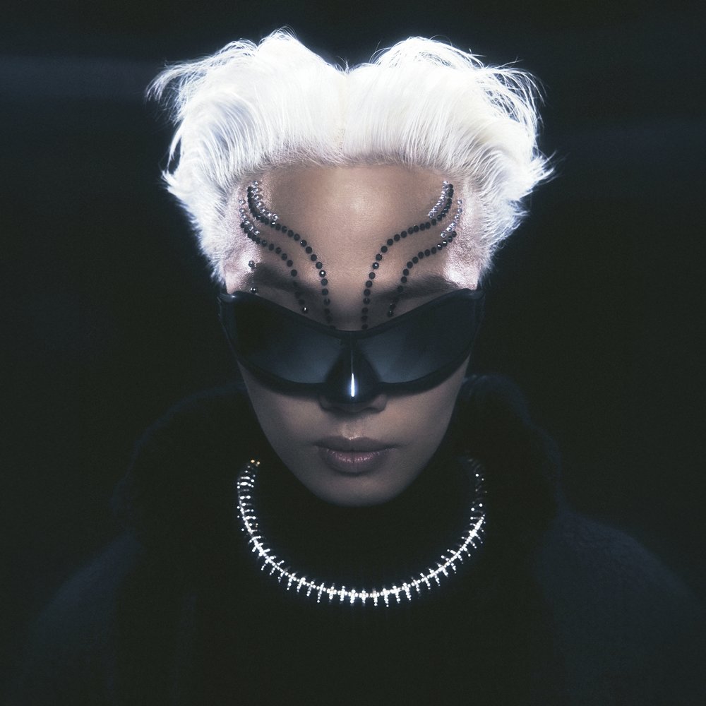 래퍼 머쉬베놈이 첫 정규앨범 ‘얼’을 발매, 유튜브·멜론 차트를 석권하며 한국적 색채가 묻어난 독창적 힙합으로 호평받고 있다. 사진제공 | 주식회사 멋이밴놈