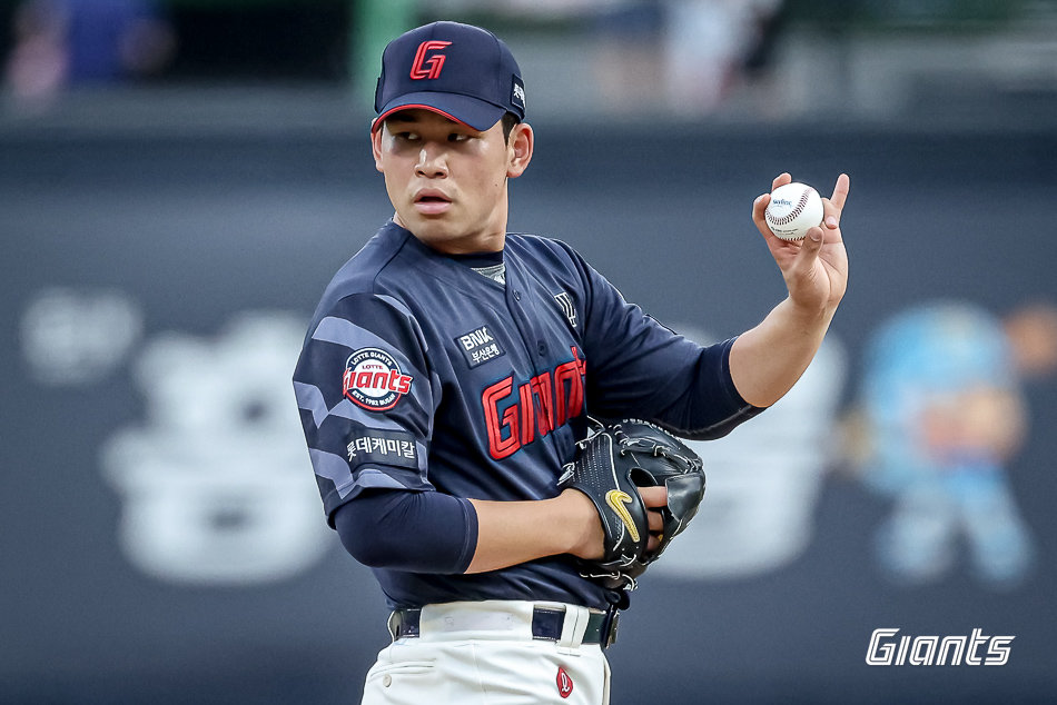 롯데 김진욱은 주어진 기회를 살리지 못하고 25일 1군 엔트리에서 빠졌다. 사진제공|롯데 자이언츠