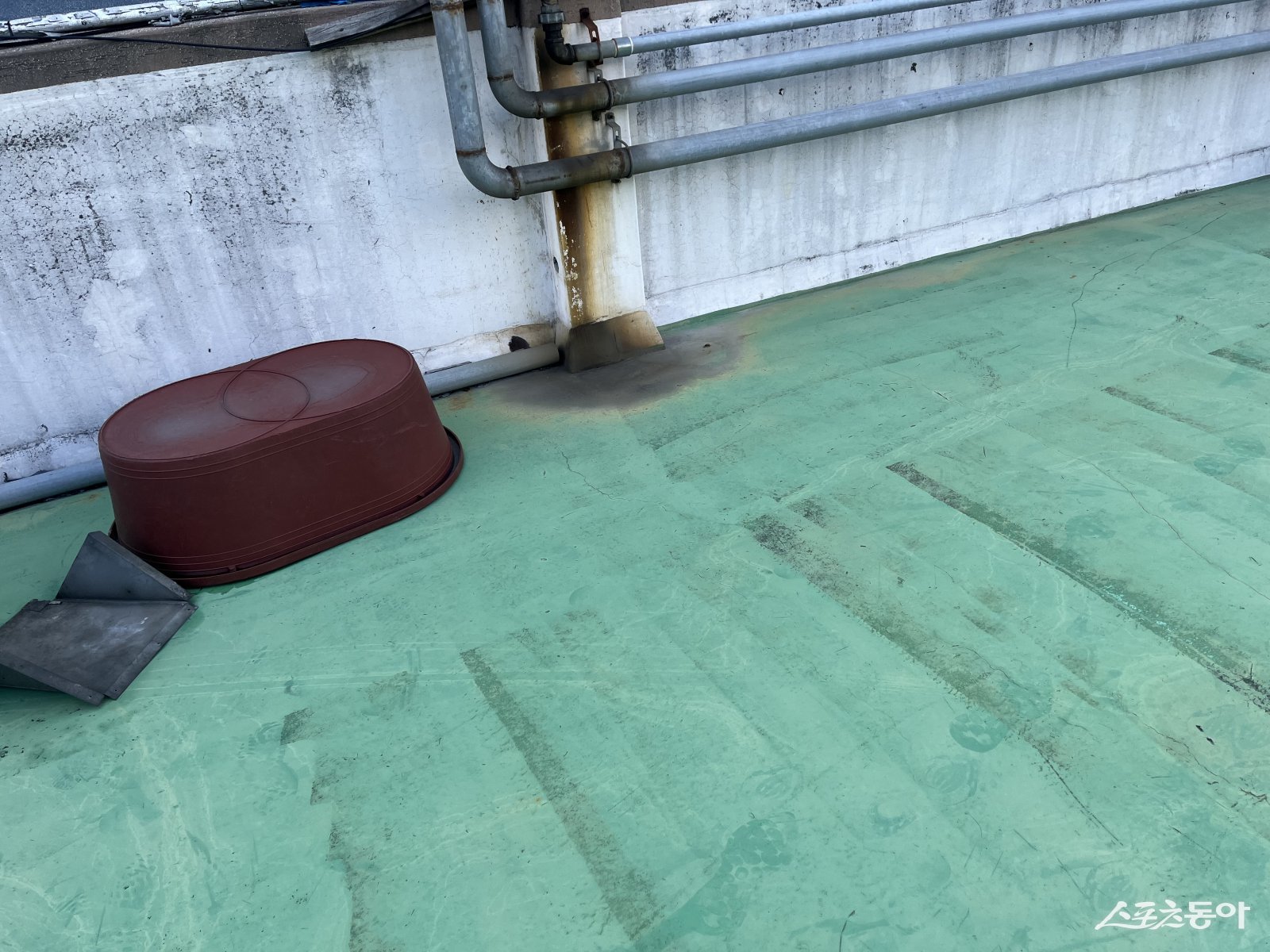 부천시(시장 박종대)는 8월 25일부터 9월 24일까지 관내 중소 제조업체를 대상으로 ‘2026년 기업환경 개선사업’ 참여 기업을 모집한다(기업환경 개선사업 지원 전 모습). 사진제공|부천시