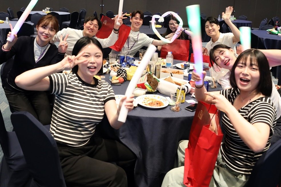 강원랜드, 2025 노사동행 공감 페스티벌에 참가한 임직원들