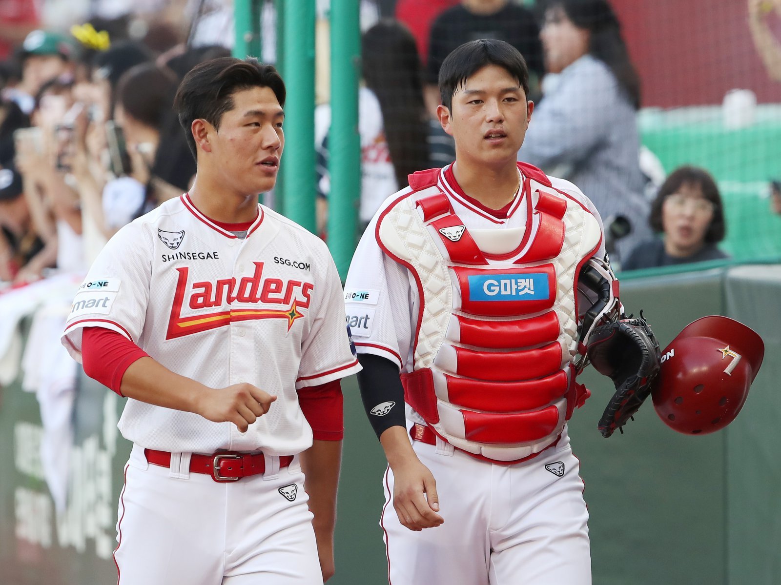 SSG의 미래를 이끌어갈 포수 이율예(왼쪽)와 조형우. 사진제공｜SSG 랜더스