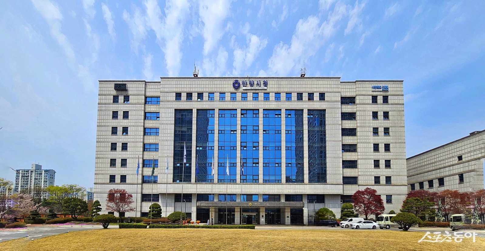 안양시는 최근 6개월간 진행한 ‘2025년 체납자 실태조사사업’을 통해 전화상담과 현장 조사를 실시, 총 23억700만 원을 징수했다(안양시청 전경). 사진제공|안양시