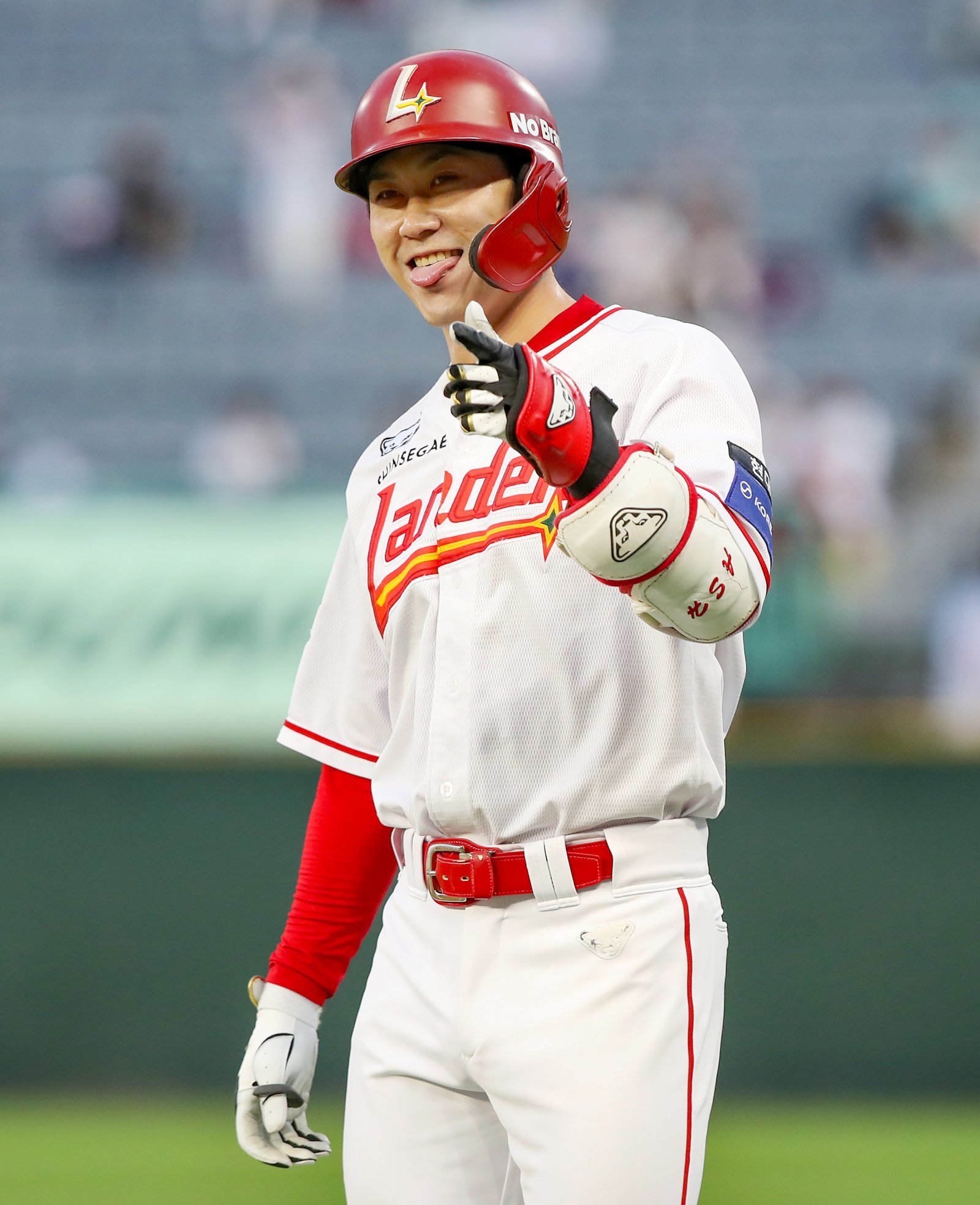 SSG 안상현은 26일 인천 KIA와 홈경기에서 홈런포를 포함해 3안타 경기를 완성했다. 그는 내야 멀티플레이어로 라인업에 활력을 불어넣고 있다. 사진제공|SSG 랜더스