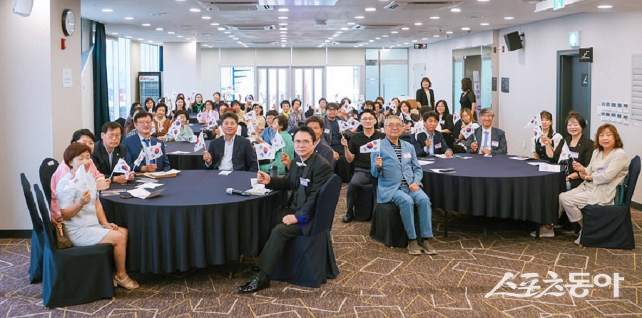 인천 중구의회, ‘소통의 다리 위에서, 통일을 엮다’ 행사에 참석해 통일 공감의 장에 동참했다. 사진제공|인천 중구의회