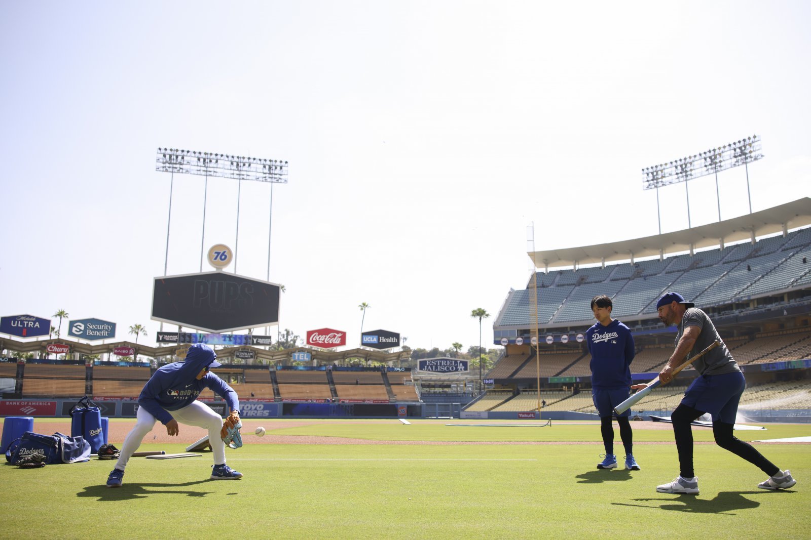 다저스 김혜성은 27일(한국시간) ‘2025 MiLB’ 멤피스(세인트루이스 산하)전에서 2번타자 유격수로 선발출전해 3타수 1안타 1타점을 기록했다. 그는 재활경기에서 5경기 연속 안타를 때려내고 있다.|AP뉴시스