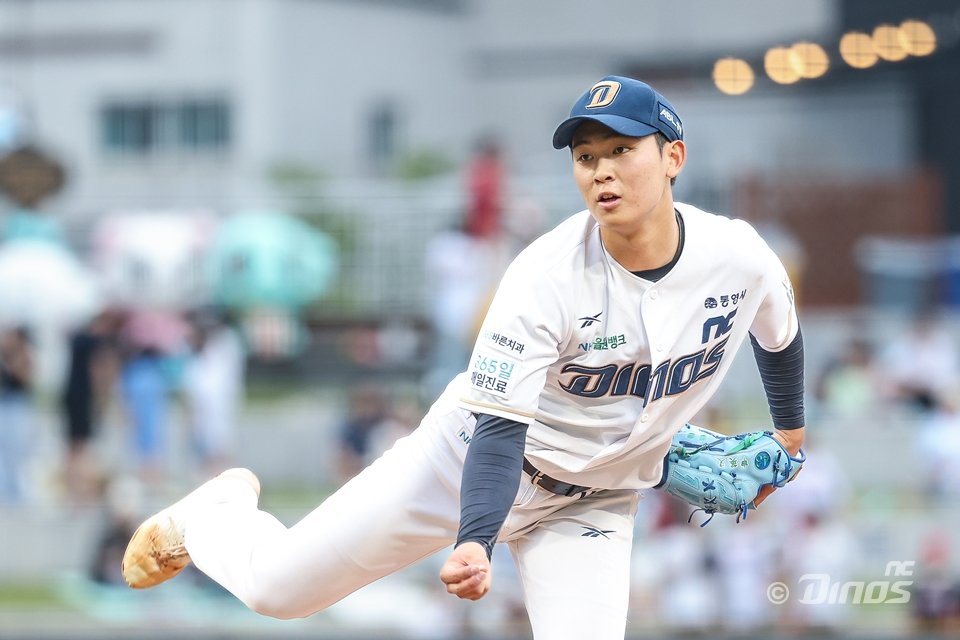 NC 신영우는 27일 창원 LG와 홈경기에서 선발등판했지만, 제구 난조에 발목 잡히며 2.1이닝 4실점 하며 조기 강판됐다. 팀은 국내 선발진 부재의 고민을 이어가고 있다. 사진제공|NC 다이노스