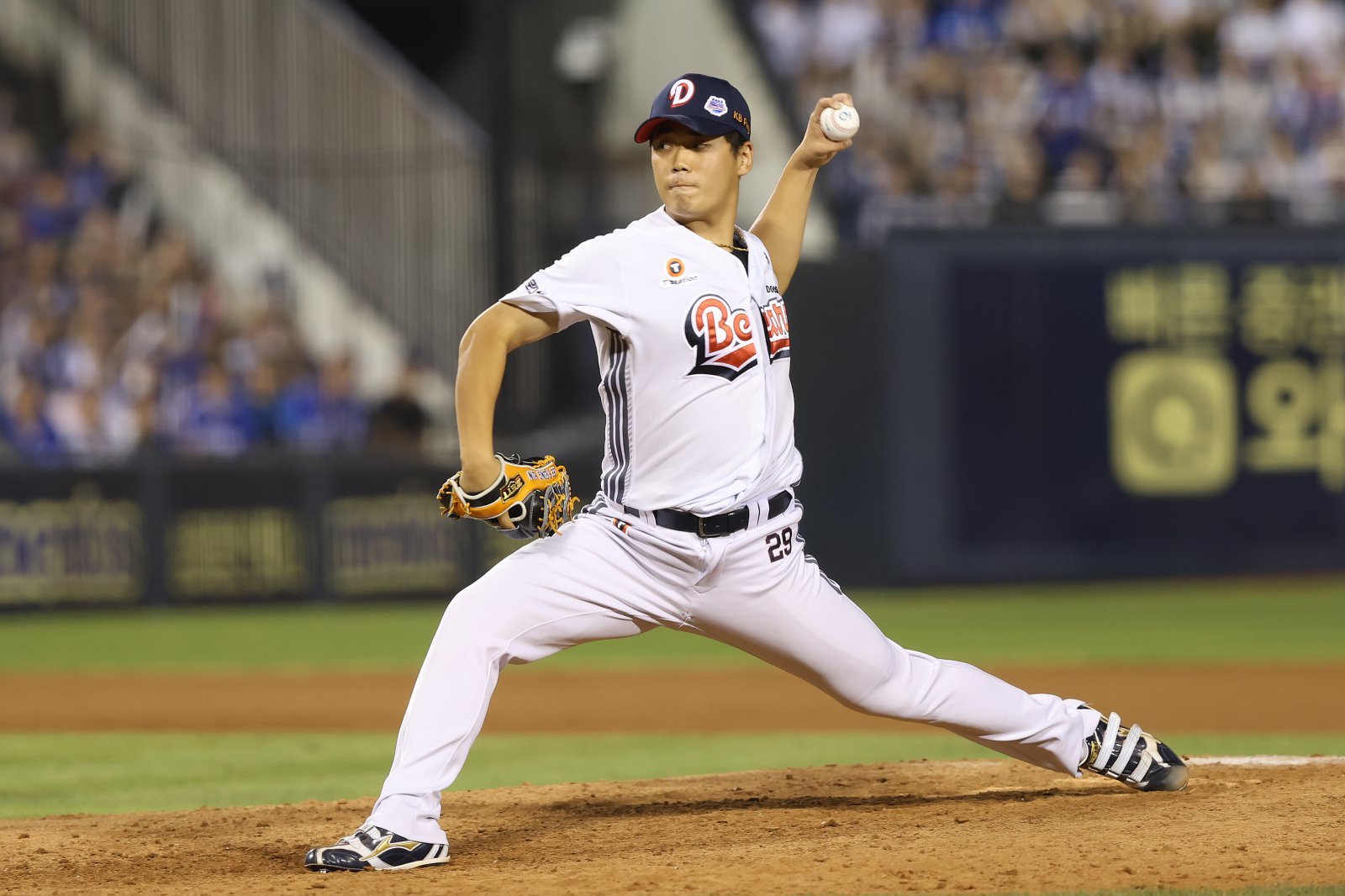 두산 이병헌은 28일 잠실 삼성전에서 구원등판해 1.2이닝 무실점을 기록했다. 그는 56일 만에 1군 등판에서 깔끔한 투구를 펼치며 남은 시즌을 기대하게 했다. 사진제공|두산 베어스