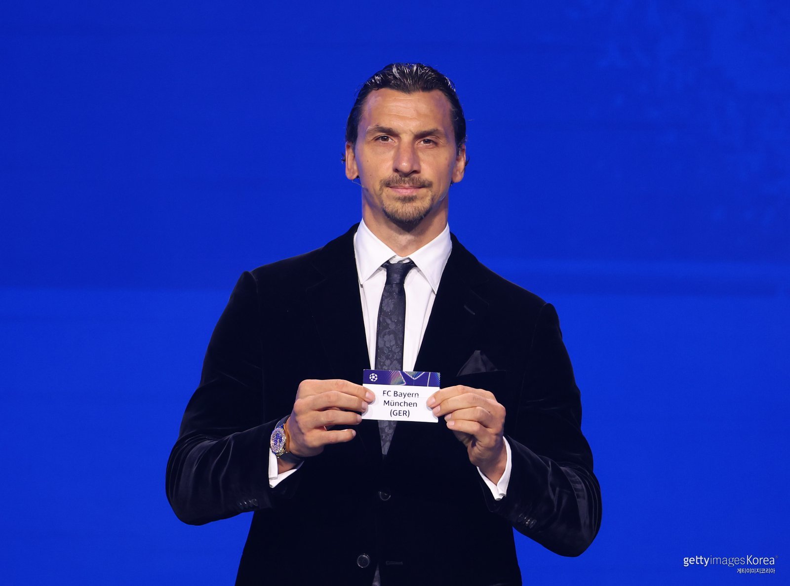 바이에른 뮌헨을 발표하는 즐라탄 이브라히모비치. 사진=게티이미지코리아