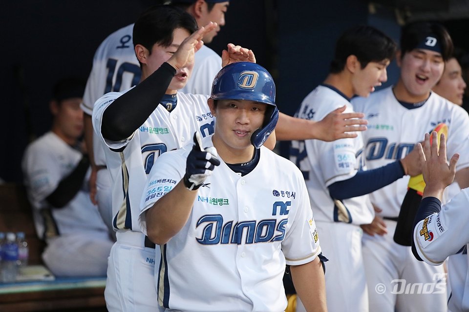 NC 안인산은 장타력을 뽐내며 타자로서 완벽한 적응을 이뤄내고 있다. 사진제공|NC 다이노스