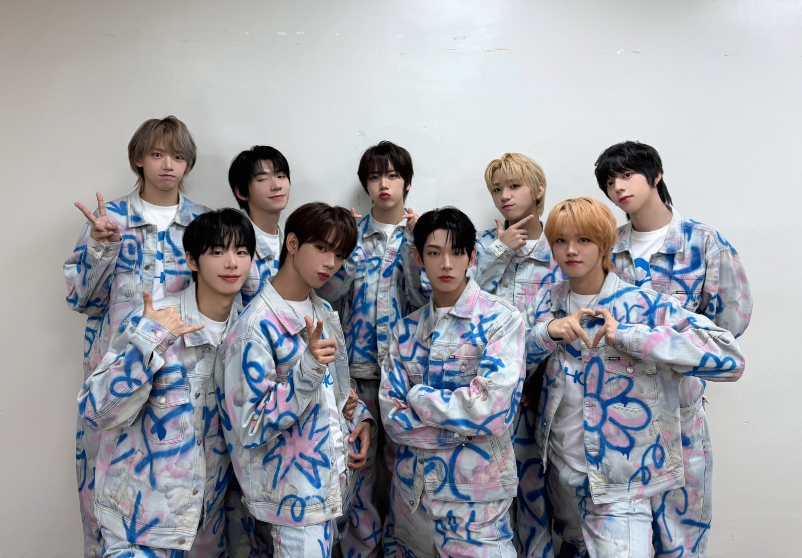 데뷔 만 2개월 만 6개국서 ‘국대 아이돌’ 타이틀을 거머쥔 그야말로 무서운 신예. 그룹 아홉의 기세가 심상치 않다.사진제공|F&F엔터테인먼트