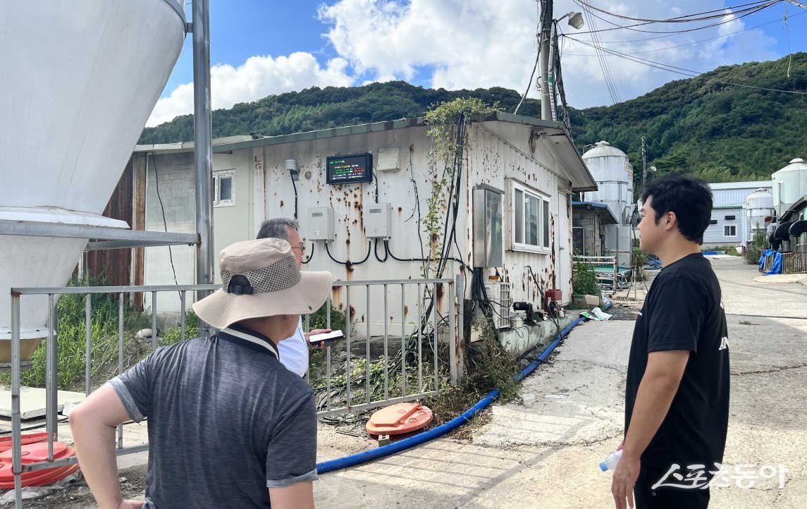 함평군이 최근 축산농장 현장점검을 실시했다. 사진제공=함평군