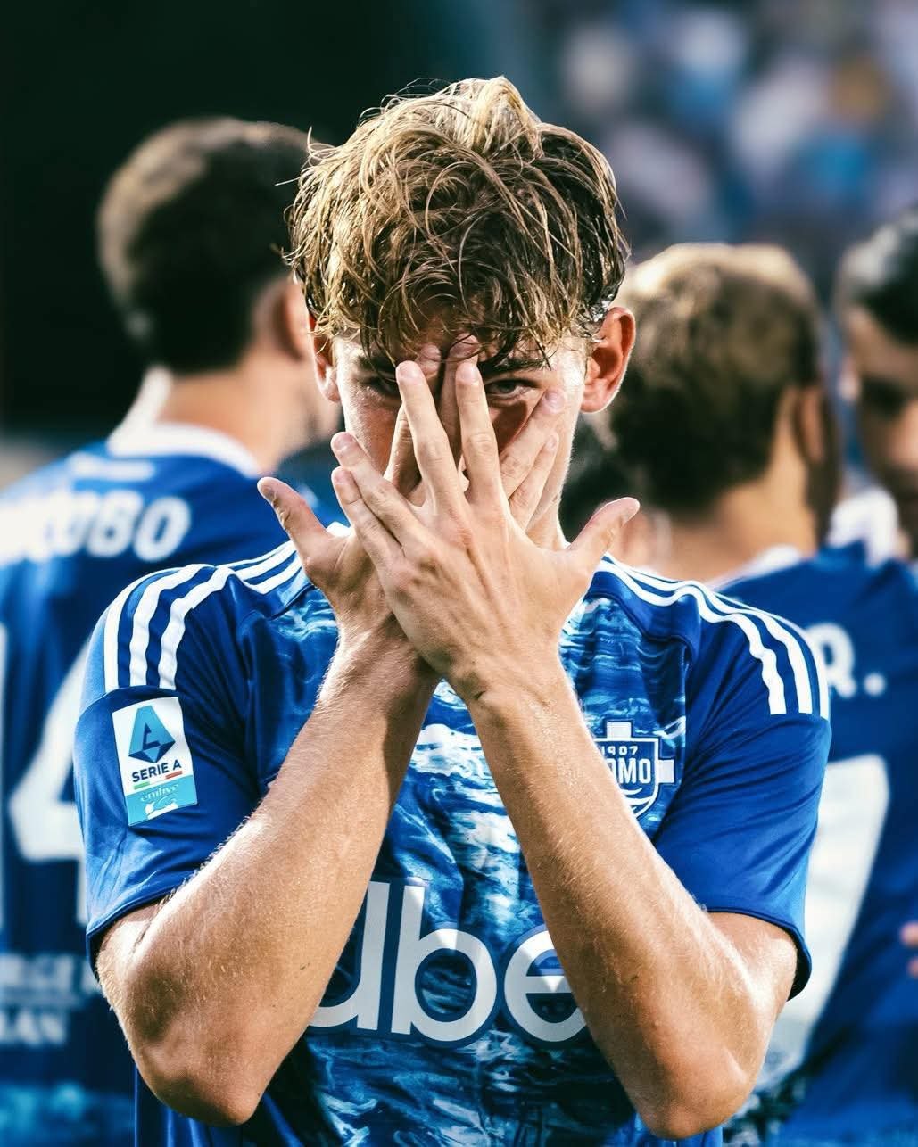 손흥민 대체자 찾기에 여념이 없는 토트넘은 코모의 공격형 미드필더 니코 파스를 데려오려 했지만 그와 바이백 조항이 있는 레알 마드리드의 방해로 무산됐다. 사진출처｜코모1907 페이스북