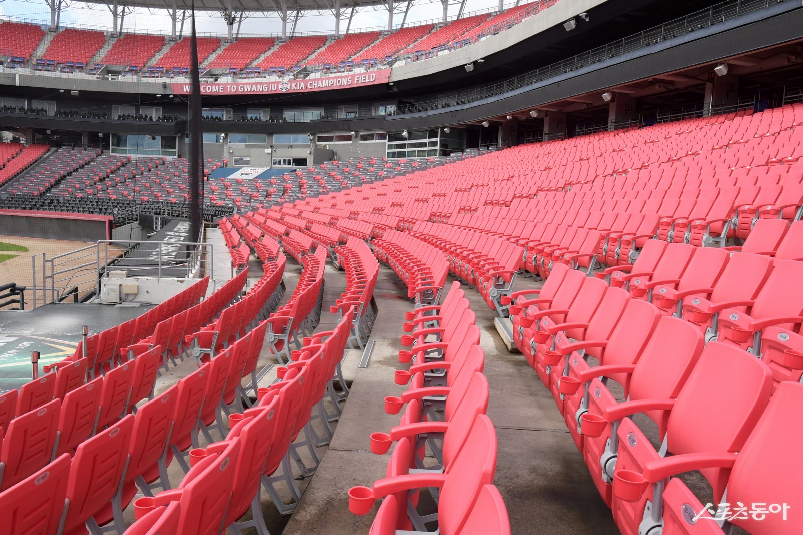 광주기아챔피언스필드 관람석 교체 후 모습. 사진제공=광주광역시