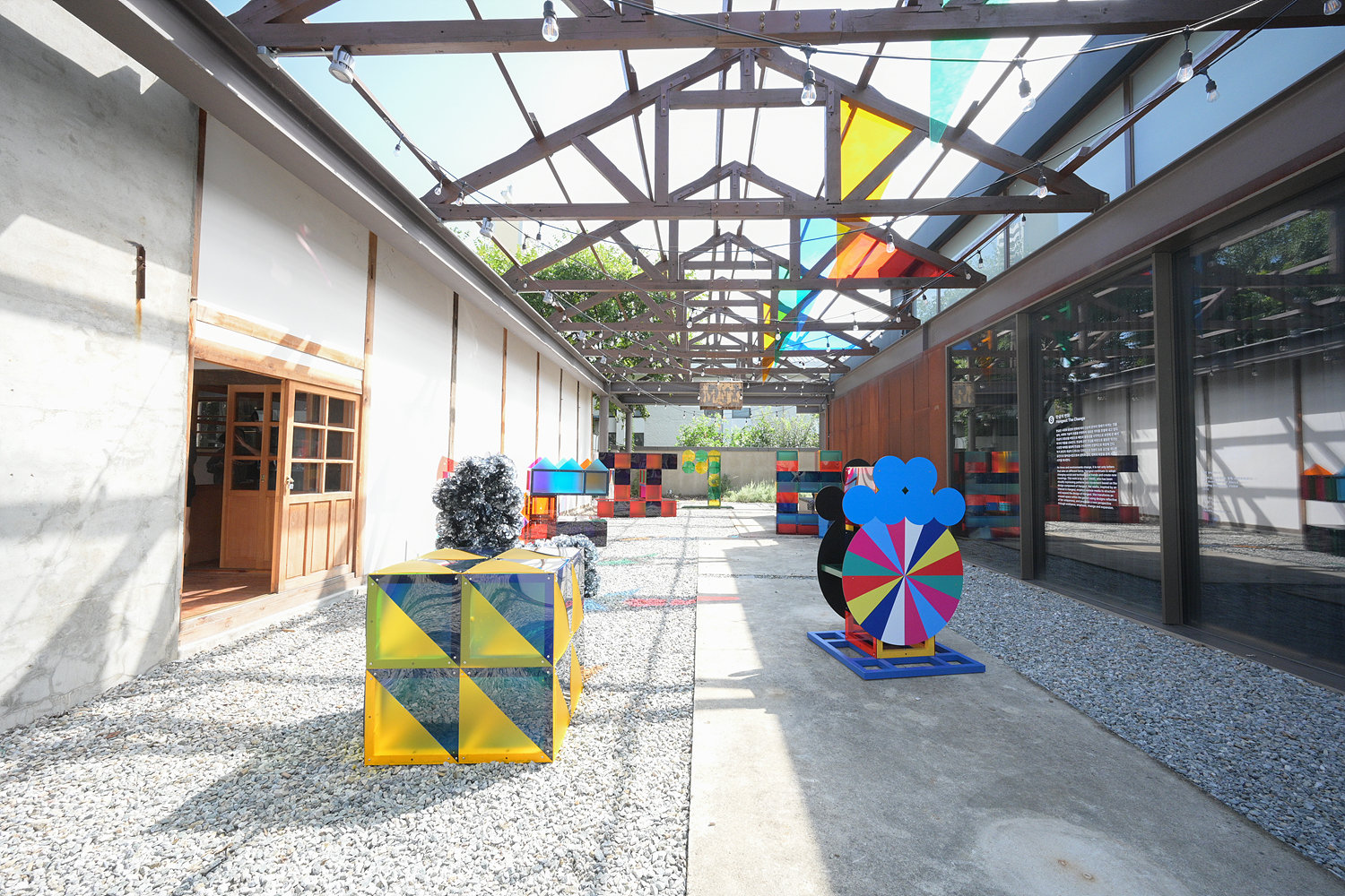 빠키 신작 전시 현장 사진 