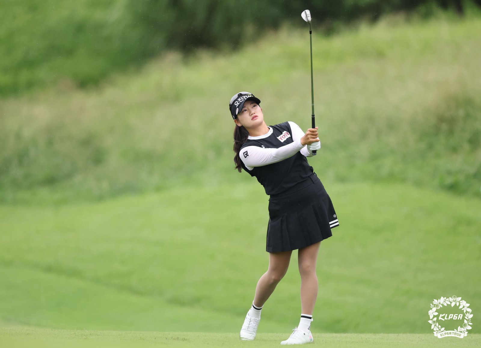 KB금융 스타챔피언십 1라운드 14번 홀에서 아이언샷을 하고 있는 노승희. 사진제공 | KLPGA