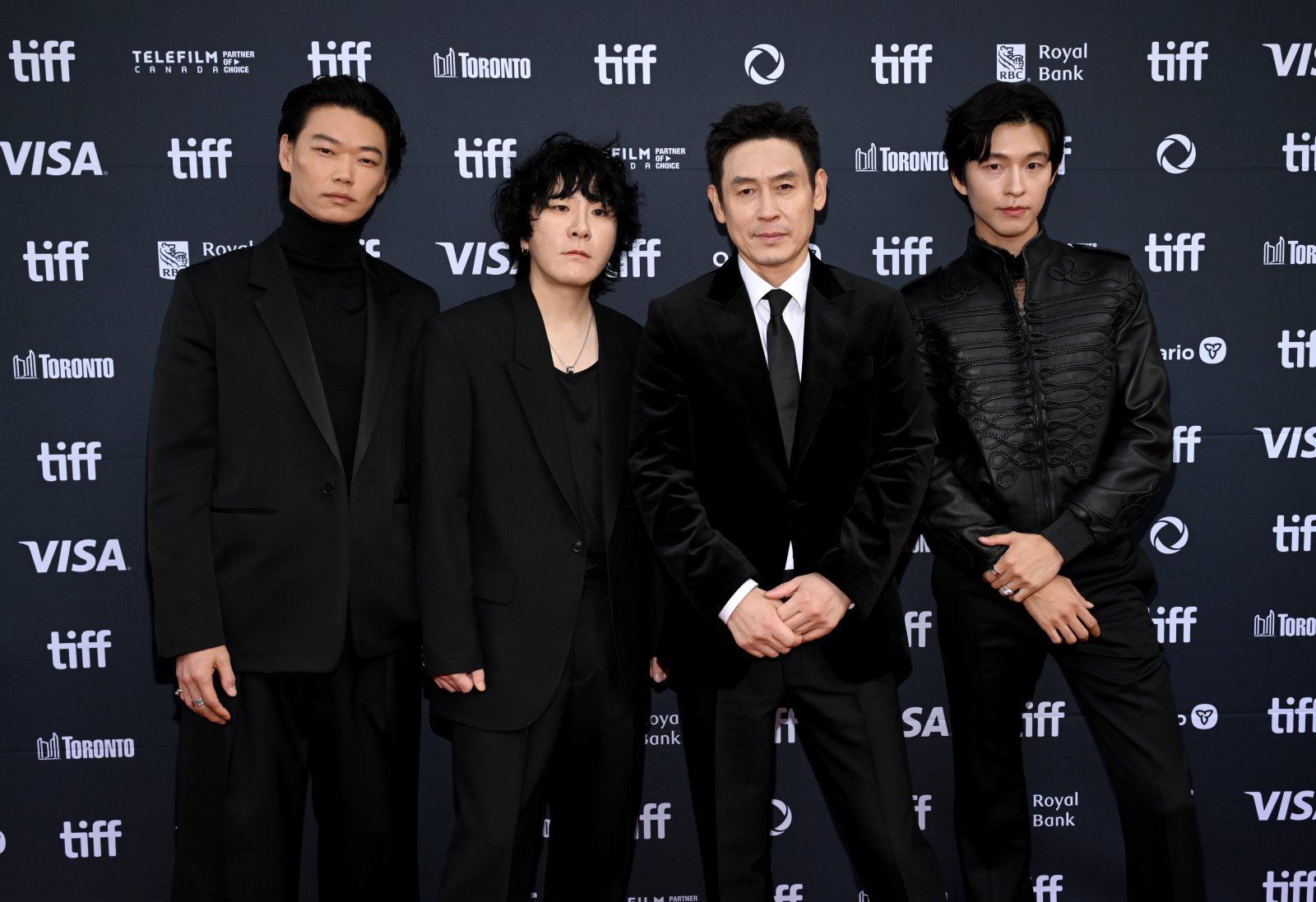 굿뉴스' 설경구·홍경·카사마츠 쇼, 토론토영화제 뜨겁게 달궜다｜스포츠동아