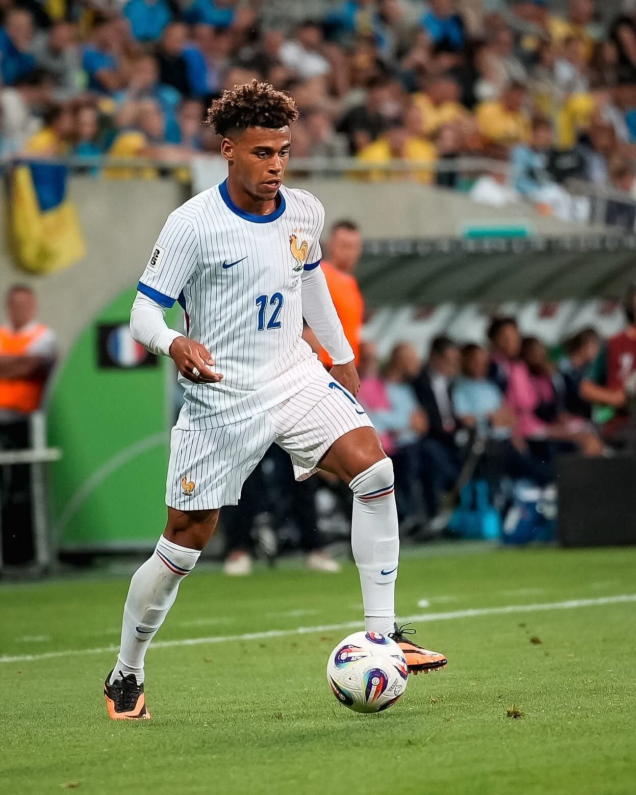 프랑스대표팀에 차출됐던 PSG 측면 공격수 데지레 두에는 6일(한국시간) 브로츠와프에서 열린 우크라이나와 2026북중미월드컵 유럽 지역예선 1차전 도중 오른쪽 종아리 근육 이상으로 4주간 결장이 예고됐다. 사진출처| PSG 페이스북